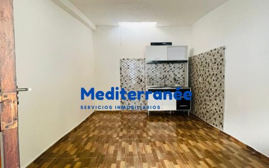 Casa al fondo en alquiler  A metros de la playa