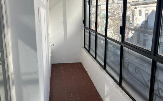 Precioso Apartamento De Un Dormitorio En Cordón, Cerquita De Bvar. Artigas Y 18 De Julio