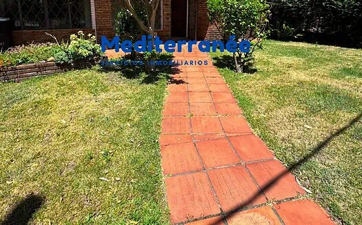 Imponente Casa Sobre Avenida Del Parque, Shangrila.